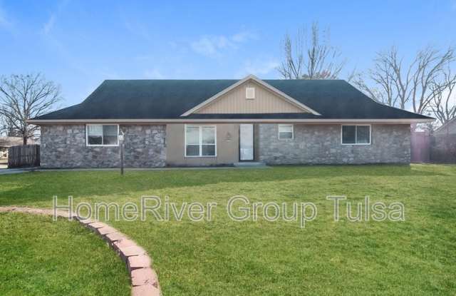 105 W Timberlane Ct