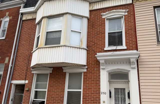 Photo of Pershing S Ave 250 - Blouse