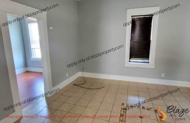 515 Southeast 12th Avenue