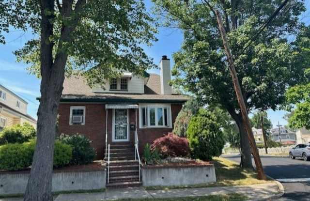 220 Clinton Ave