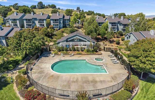8170 Mountain View Dr # QB43192GR