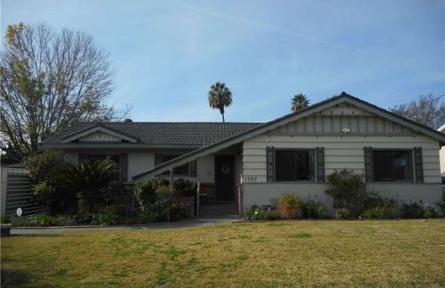 Photo of 1707 Leafwood Drive