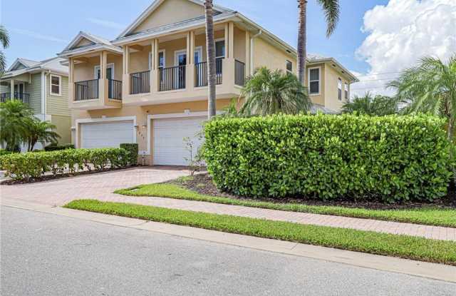 Photo of 1825 Bridgepointe Circle unit: 16