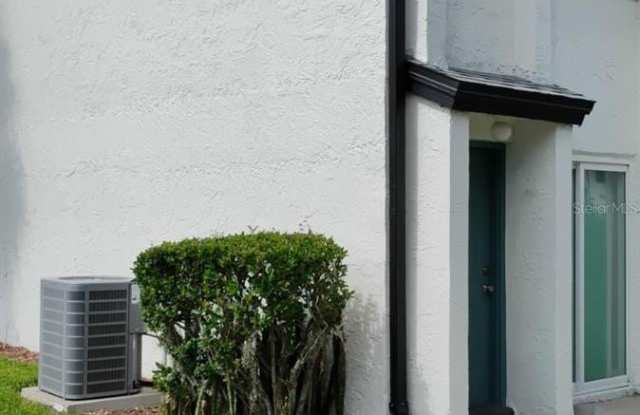 4211 S SEMORAN BOULEVARD