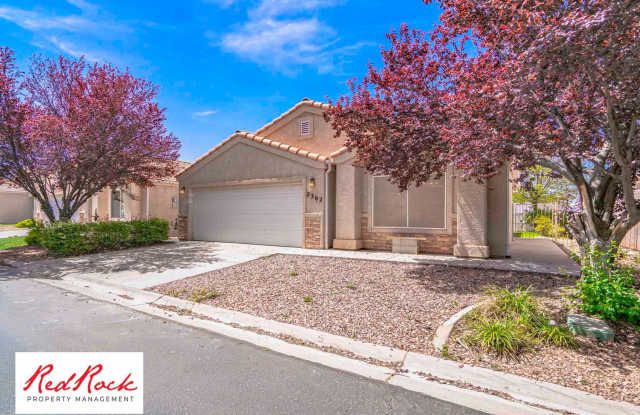 Cozy 3 Bed 2 Bath, 2 Car Garage with a Fully Fenced Yard! - 2362 South 780 West, Hurricane, UT 84737