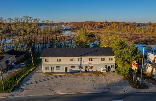 410 Pine Lake Avenue unit: F