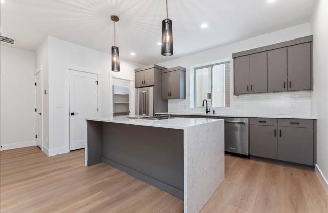 BRAND NEW 3 bed 3.5 bath townhouse