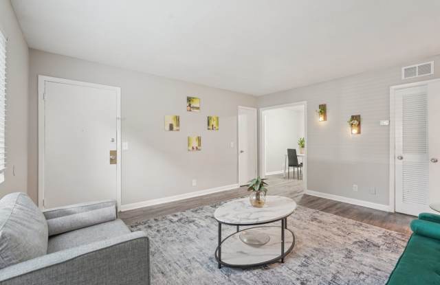 The Life at Arbor Creek Apartments