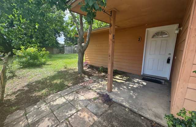 Gulf Breeze - Greenbriar Estate - 2 bedroom, 1 bathroom