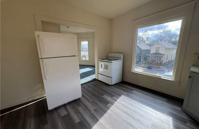 43 Spruce Street unit: 1