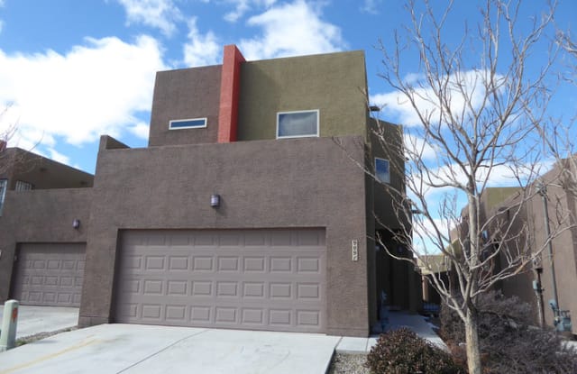 909 Tansion Court Northeast - 909 Tansion Ct NE, Albuquerque, NM 87112