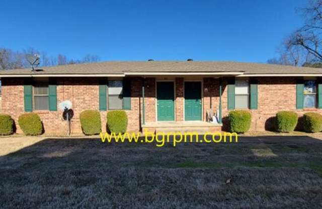 611 South Spring Street - 611 South Spring Street, Jacksonville, AR 72076