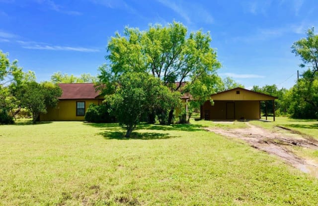 200 CR 4644 Hondo - 200 County Road 4644, Medina County, TX 78861