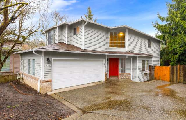 3 Bedroom 2.5 Bath Forbes Creek Kirkland