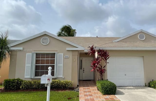 2245 SE 6th Pl - 2245 SE 6th Pl, Homestead, FL 33033