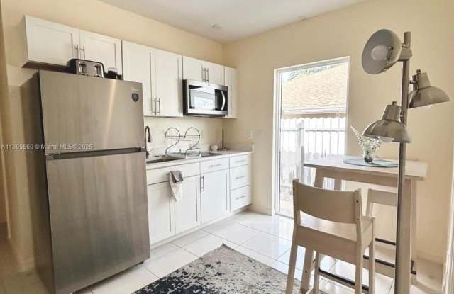 Photo of 7941 NW 14th Pl