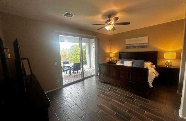 22503 E CALLE DE FLORES --