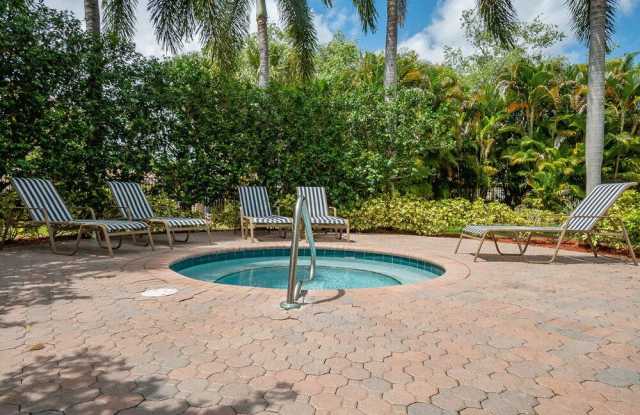 10324 Fox Trail Rd S