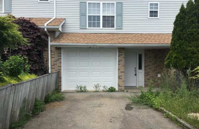 199 Victoria Arms Circle