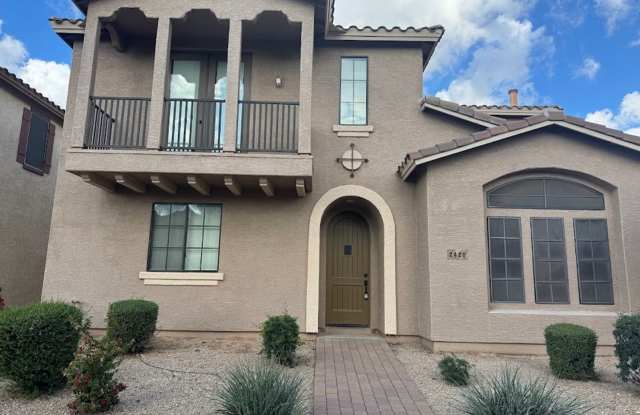 Photo of Gated Phoenix Gem with Community Pool and Spacious Kitchen