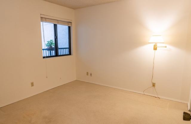 2Bd/2Ba Seattle Condo