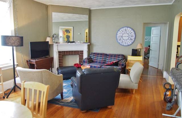 Brighton 4 Bed 2 Bath available 9/1