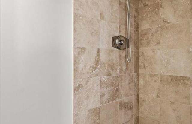 262 North Crescent Drive