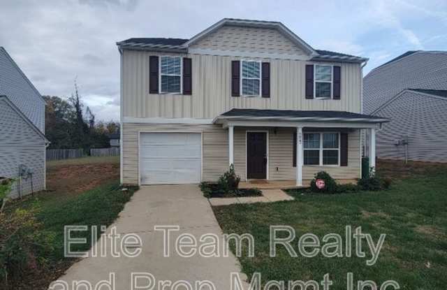 Photo of 5823 Hewitt Dr