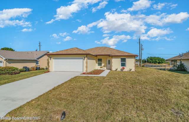 Photo of 1837 Ardmore Street NE