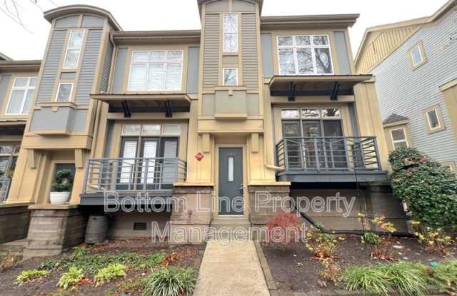 Photo of 738 Garden District Dr #39