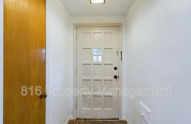 1323 Meadow Lake Terrace