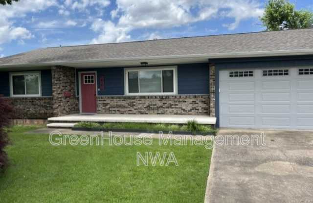 808 NW 11th Street