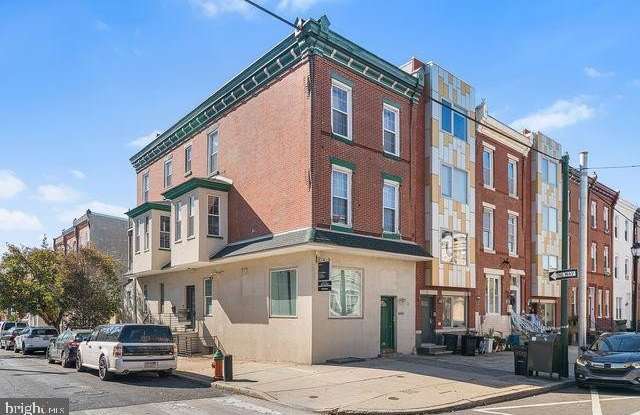 Photo of 3000 W GIRARD Avenue