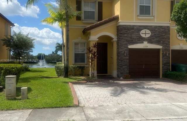 11364 NW 87th Ln - 11364 Northwest 87th Lane, Doral, FL 33178