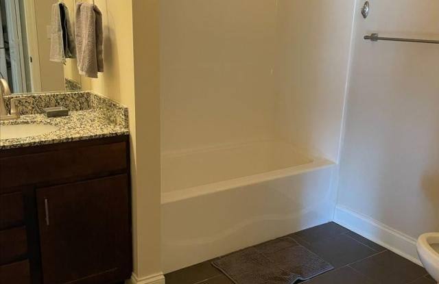 665 Saratoga Rd Unit C21