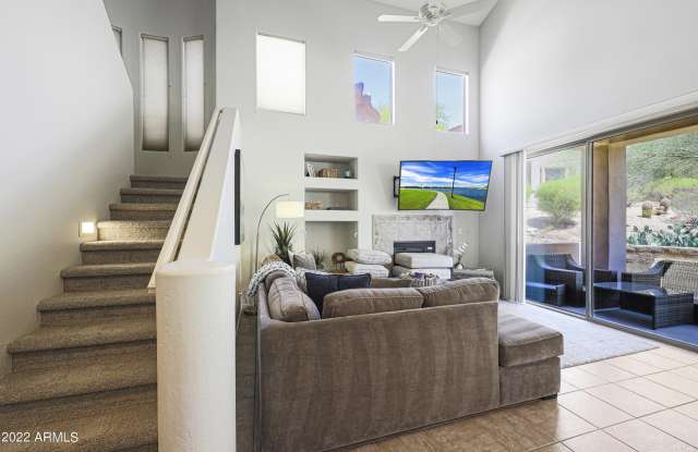 16420 N THOMPSON PEAK Parkway unit: 1079