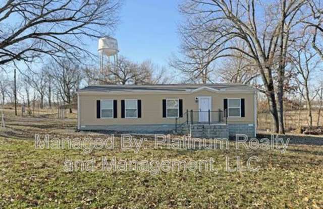 1501 Thompsonville Lane - 1501 Thompsonville Lane, Oak Grove, KY 42262