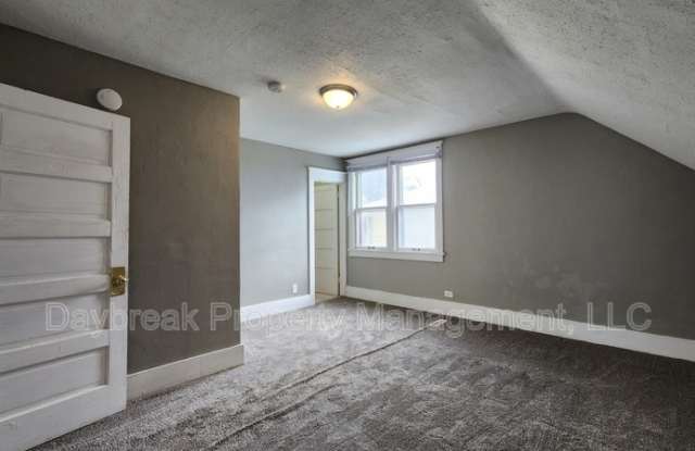 1228 10th Street North - 4