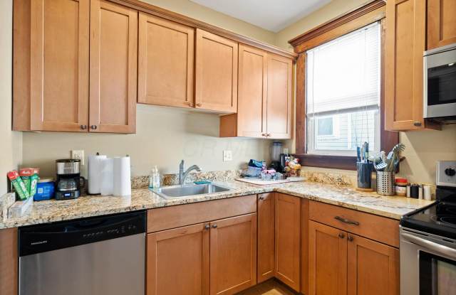 102 West Tompkins Street