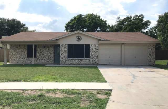 2007 Hooten Street