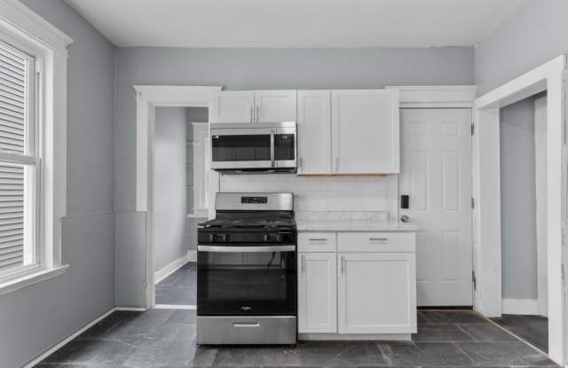 78 Shelton Avenue - 2nd Flr