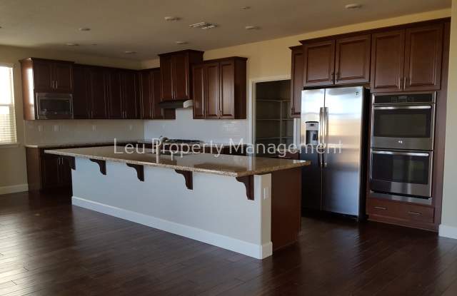 5074 Sycamore Canyon Dr