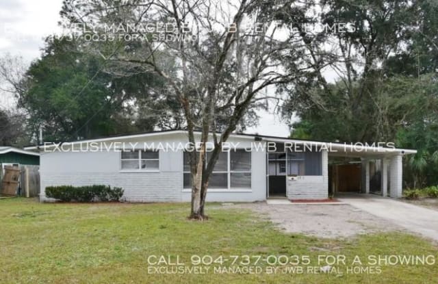 2233 Monteau Dr - 2233 Monteau Drive, Jacksonville, FL 32210