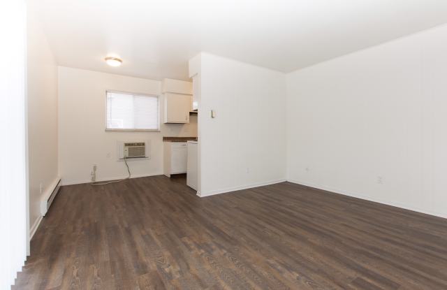 852 Continental Court - 1