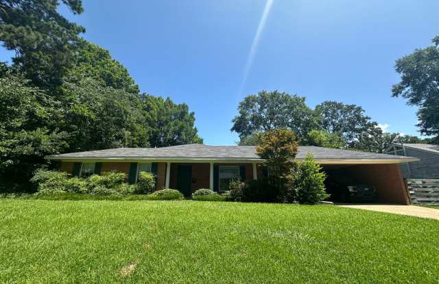 Photo of Gorgeous 3 Bedroom South Highland Home with Bonus Room!