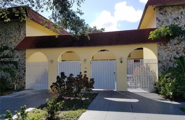 930 ne 133rd st - 930 Northeast 133rd Street, North Miami, FL 33161