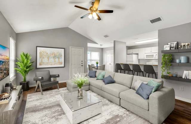 3 Bedroom 2 Bath Duplex at Mansion Creek in Tyler! Chapel Hill ISD!