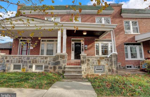 Photo of 3202 DUDLEY Avenue