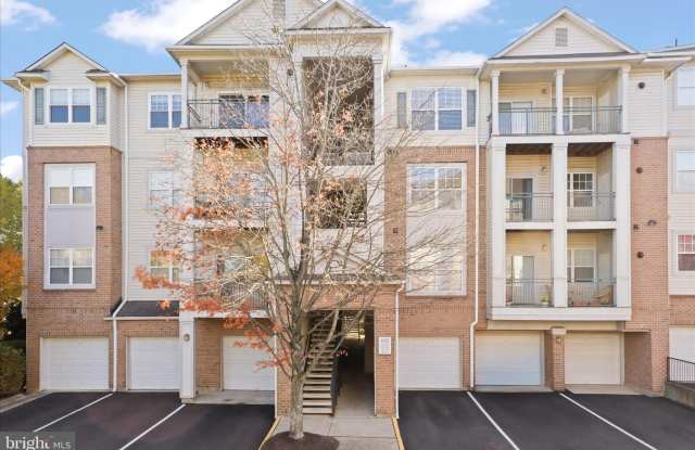 4401 WEATHERINGTON Lane unit: 304