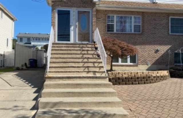 777 Rossville Ave 2 - 777 Rossville Avenue, Staten Island, NY 10309